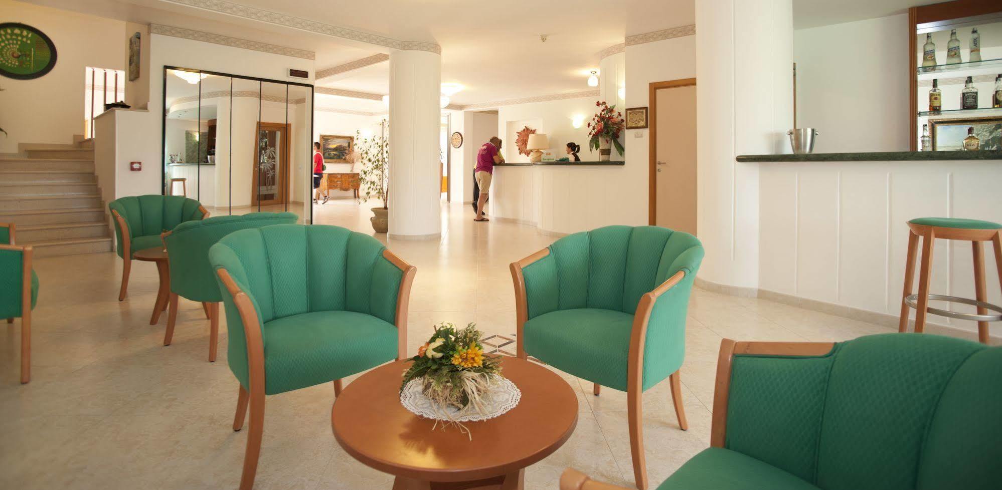 Oasiclub Hotel Vieste Kültér fotó