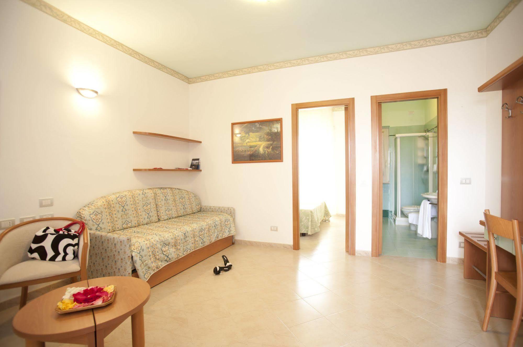 Oasiclub Hotel Vieste Kültér fotó