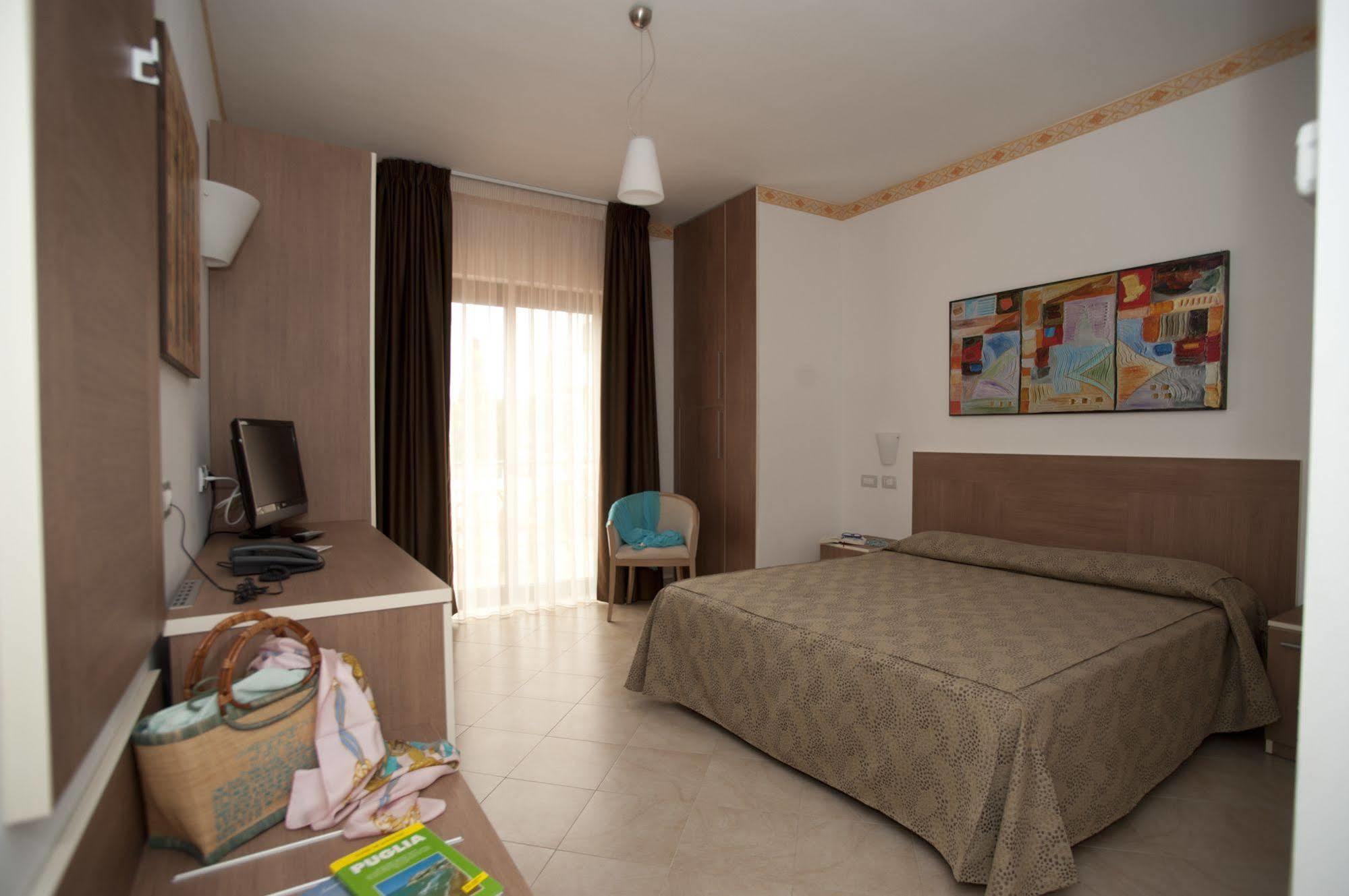 Oasiclub Hotel Vieste Kültér fotó