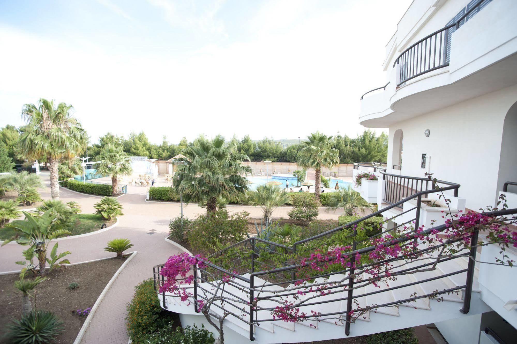 Oasiclub Hotel Vieste Kültér fotó