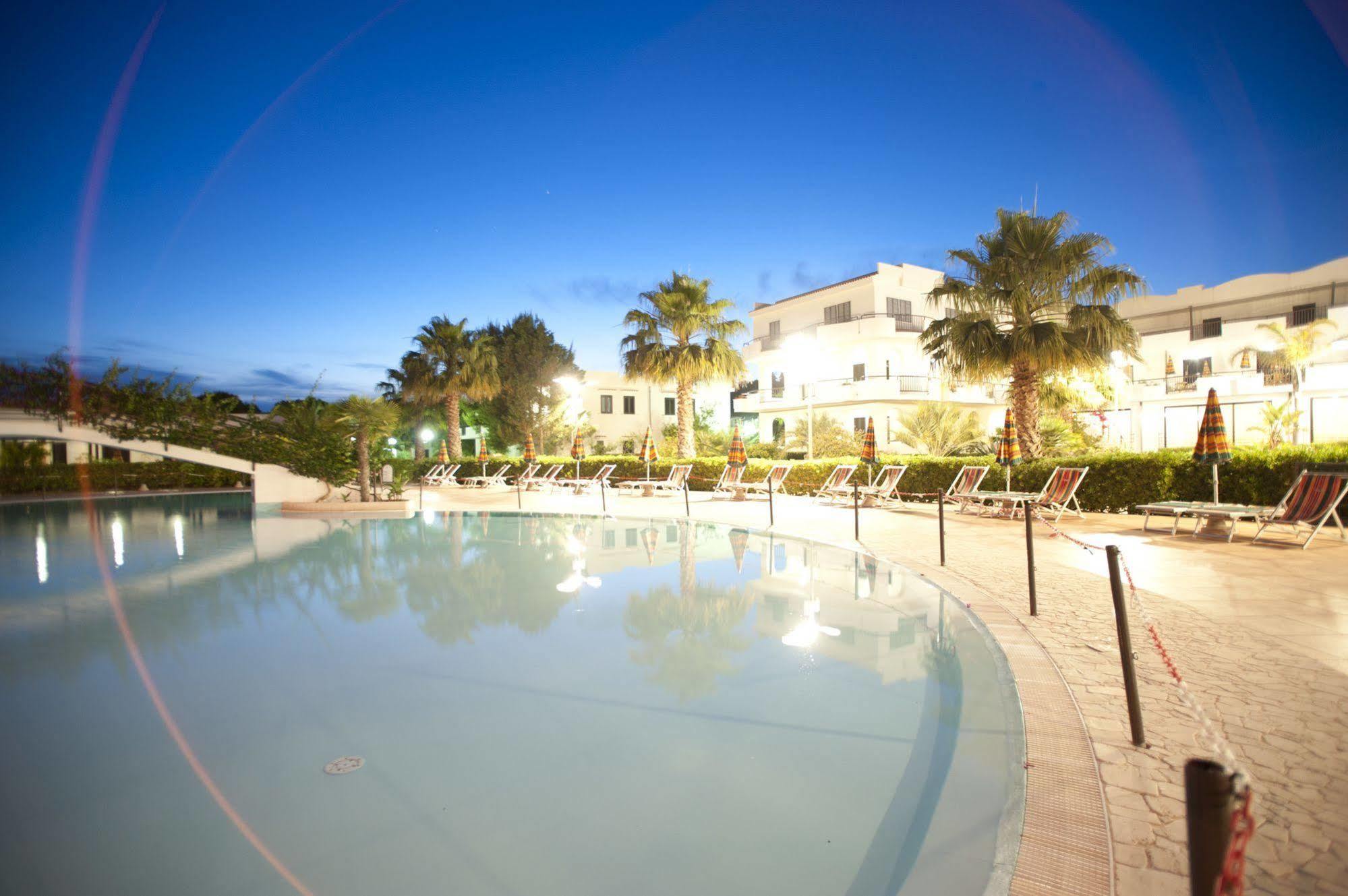 Oasiclub Hotel Vieste Kültér fotó